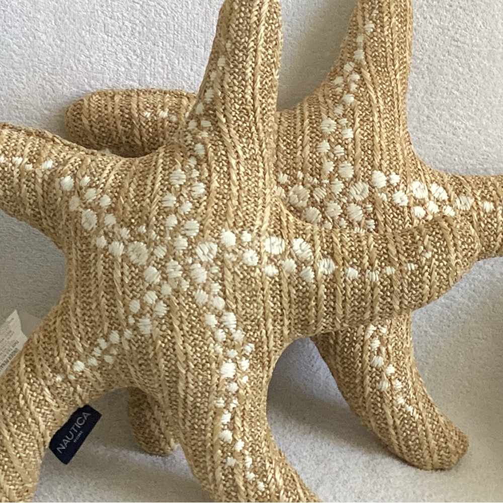 Nautica Coastal Indoor Outdoor Woven Faux Straw Starfish Pillows Set of 2 NWOT